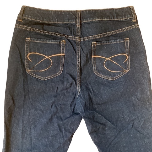 Chico’s Platinum Dark Wash Stretchy Straight Leg Bootleg Jeans Size 12 (2 Short) - Picture 5 of 9